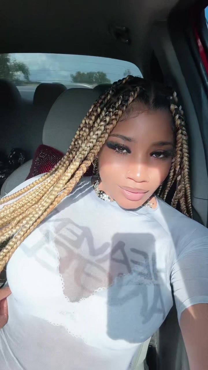 @Emari Danielle