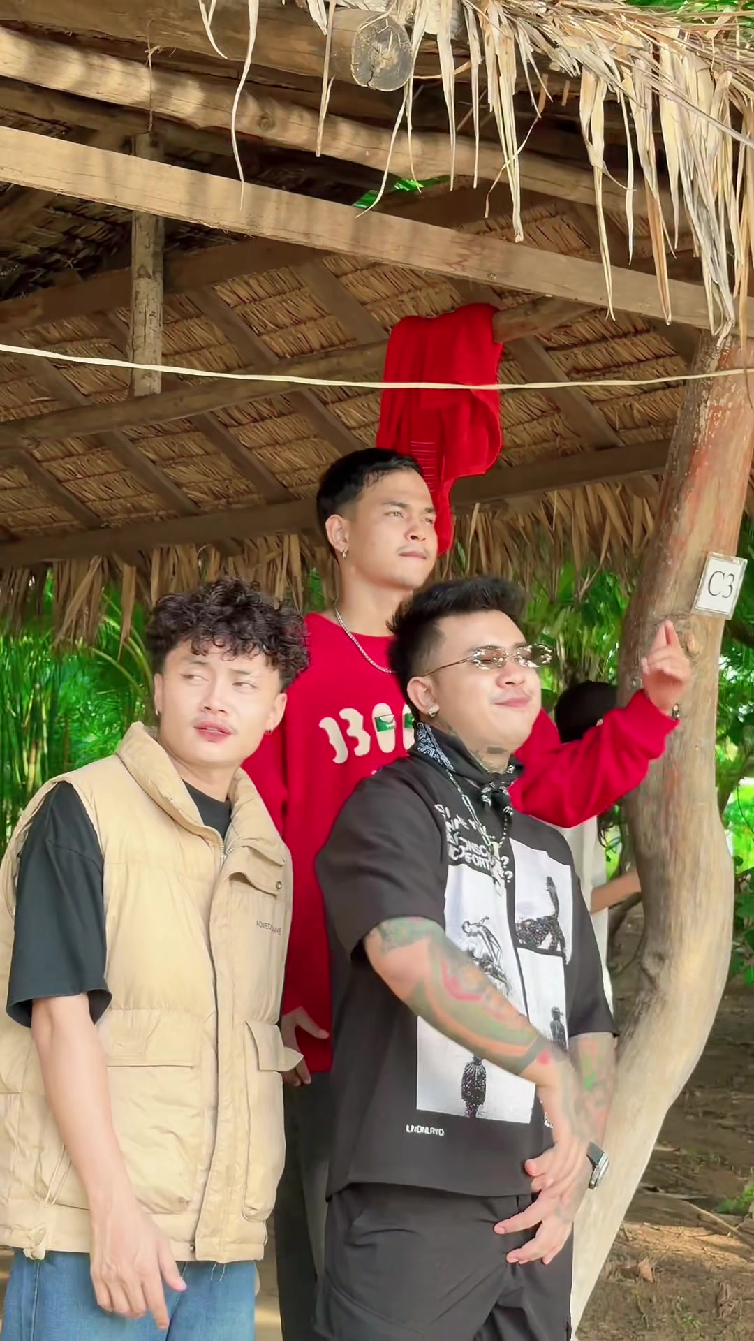 @Zwe Htet