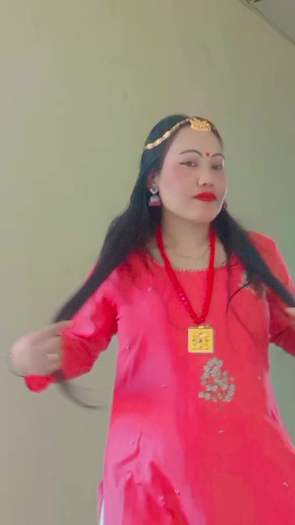 @❤ अनुष्मा भ्लोन ❤️