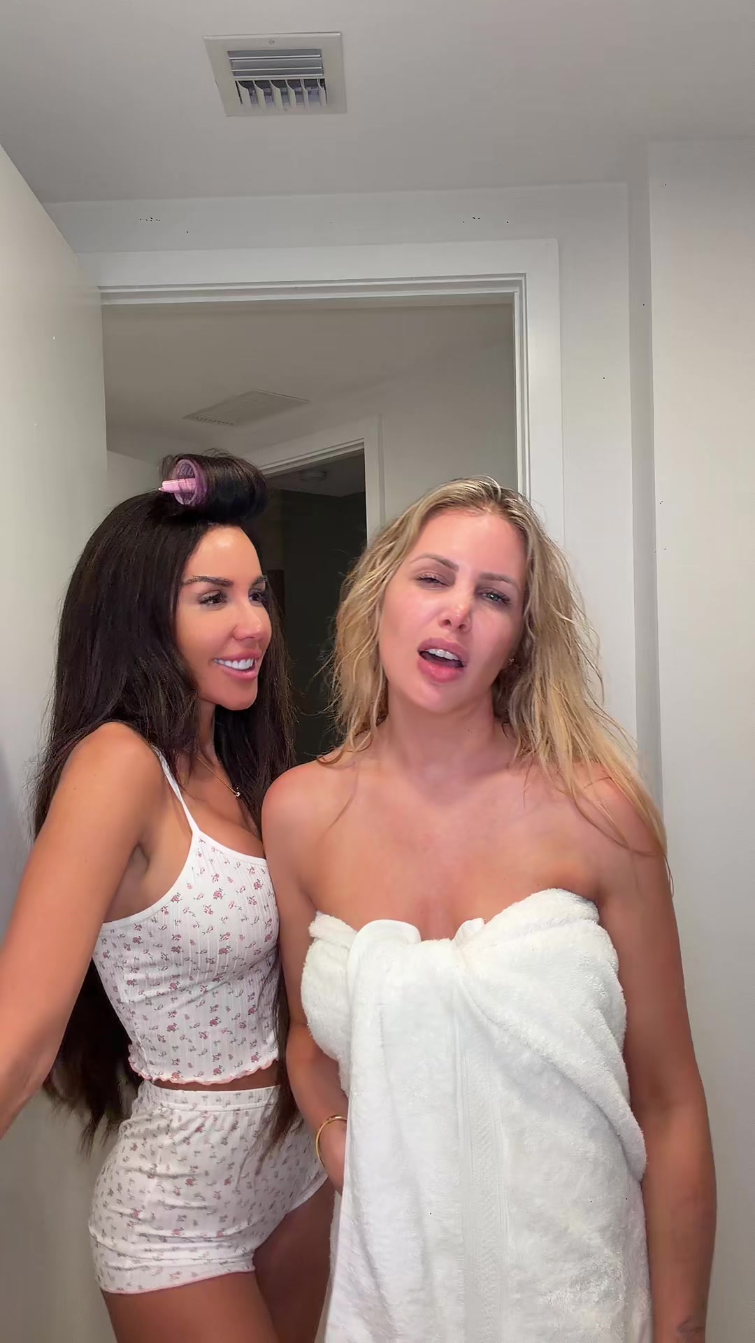 @ADIXIA