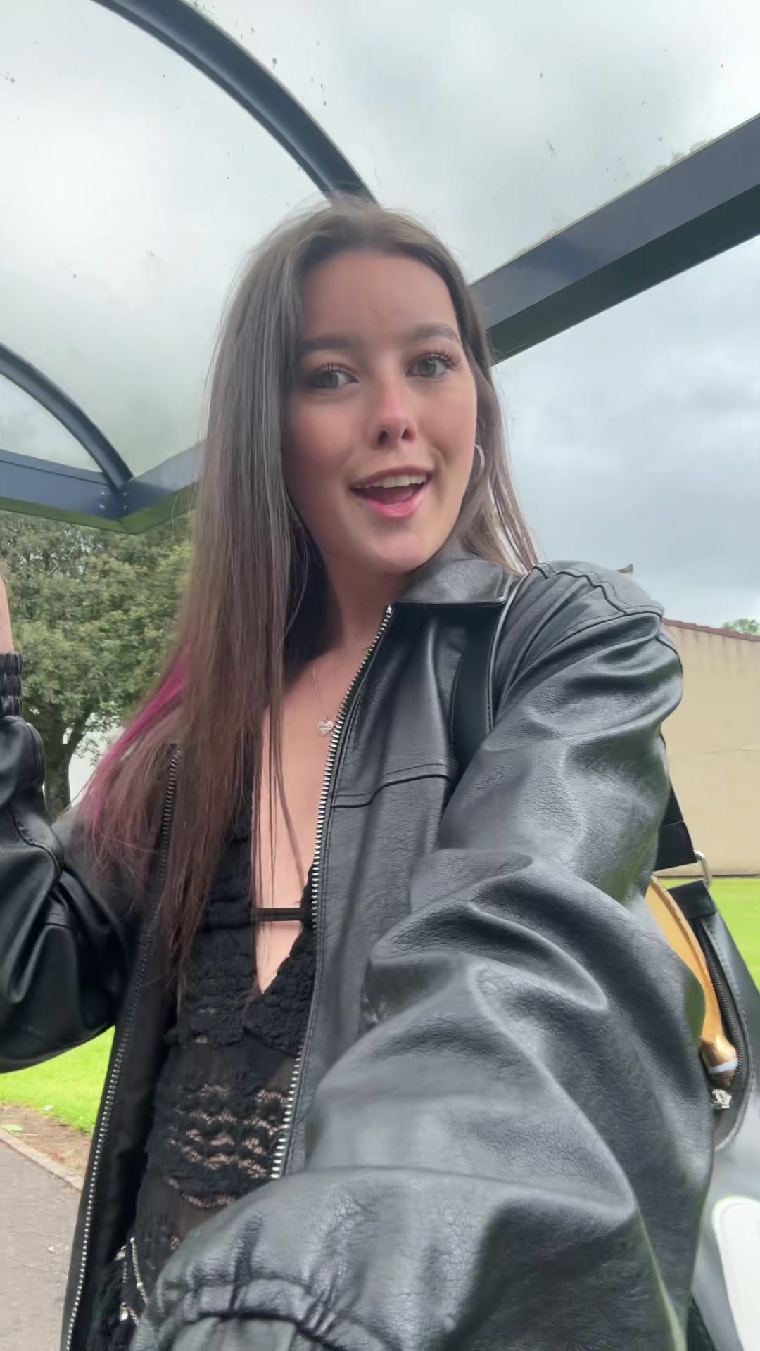@𝐌𝐢𝐚🎀