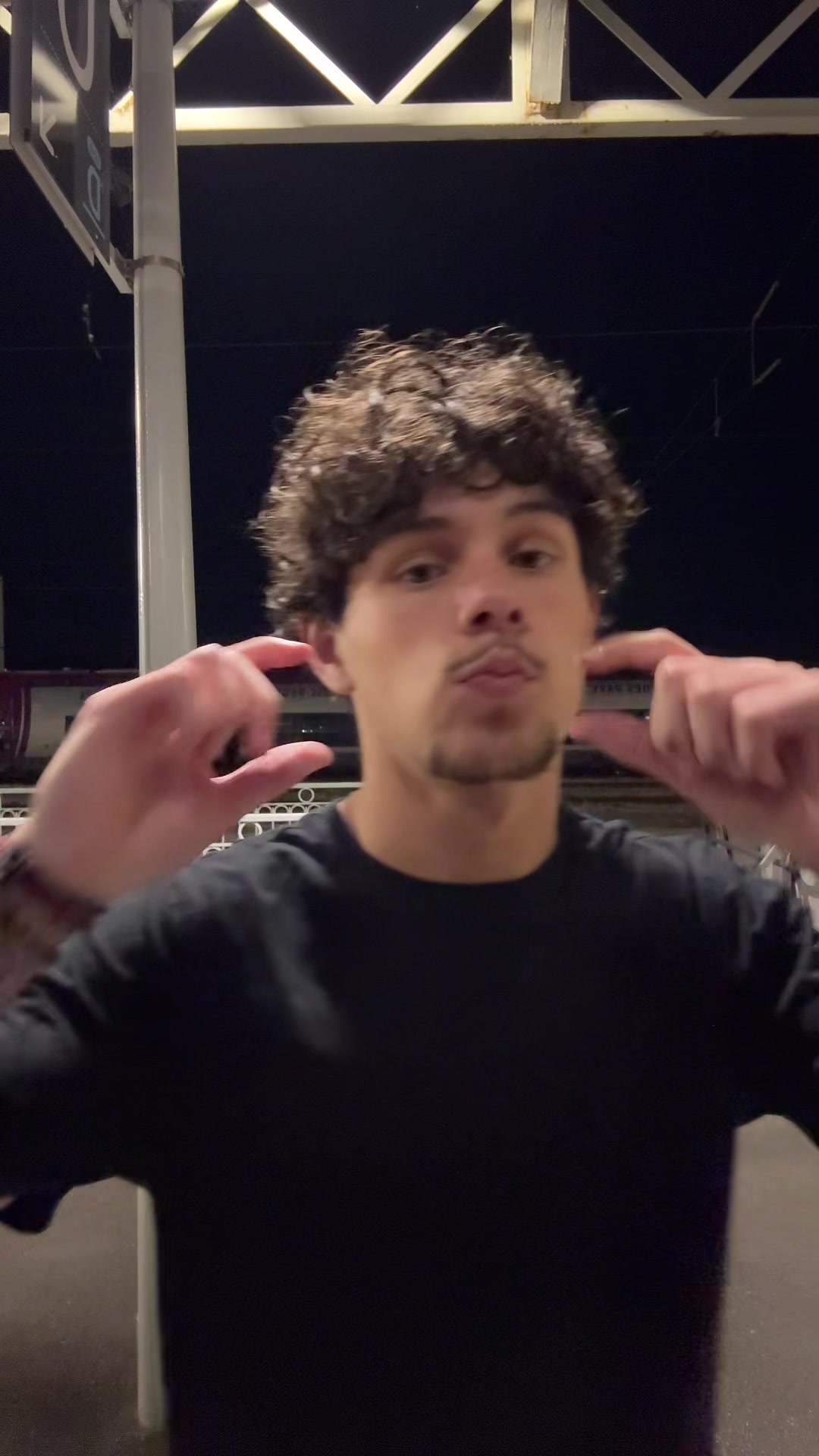 @Charly