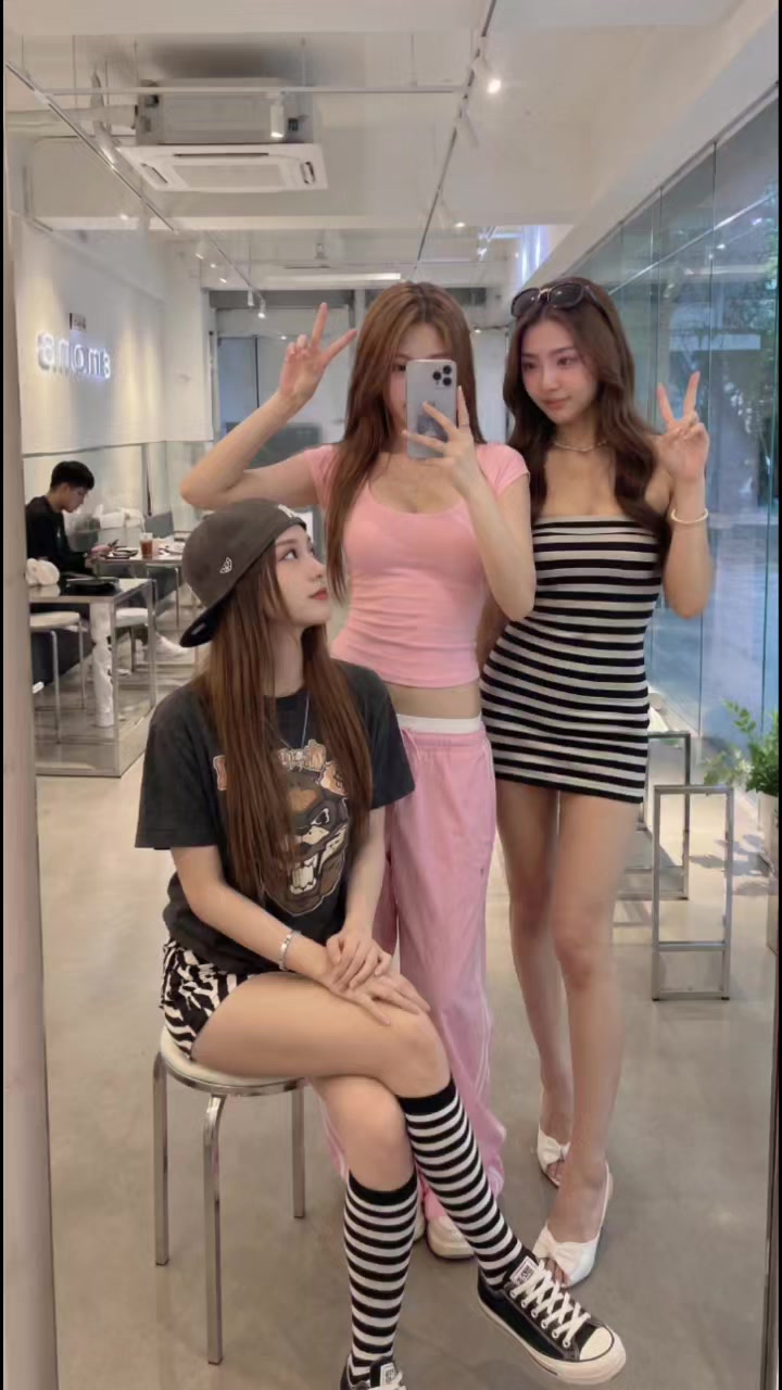 @user8212695546130