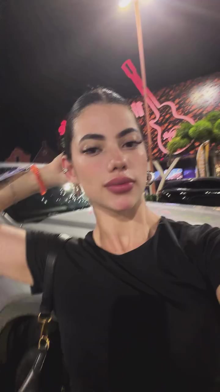 @julymaia_