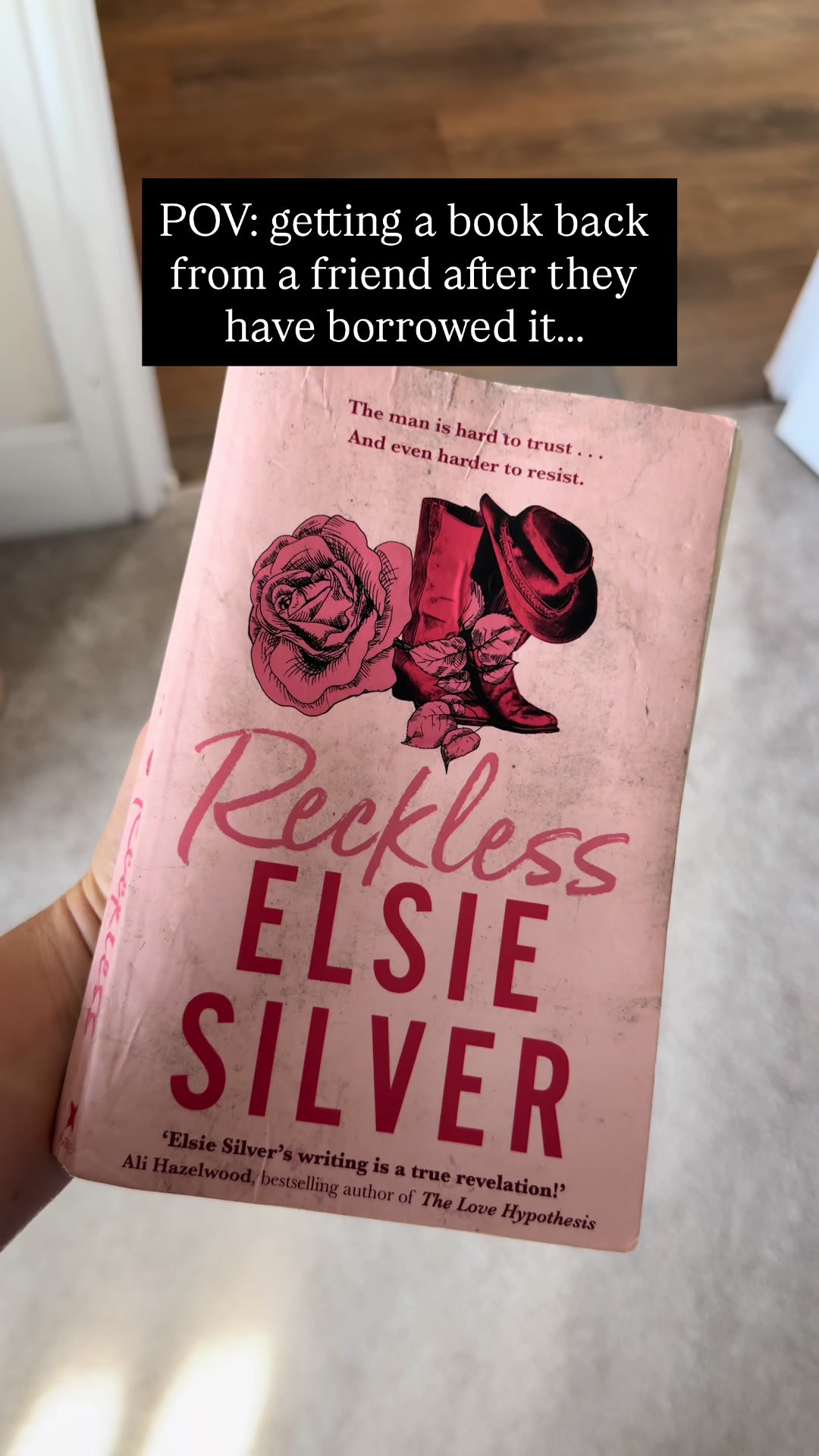 @Ellie ✨ reader & overthinker