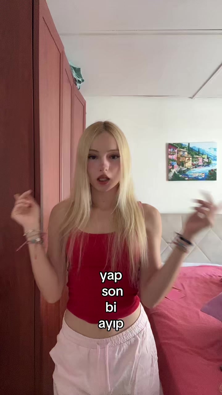 @Ayşenur