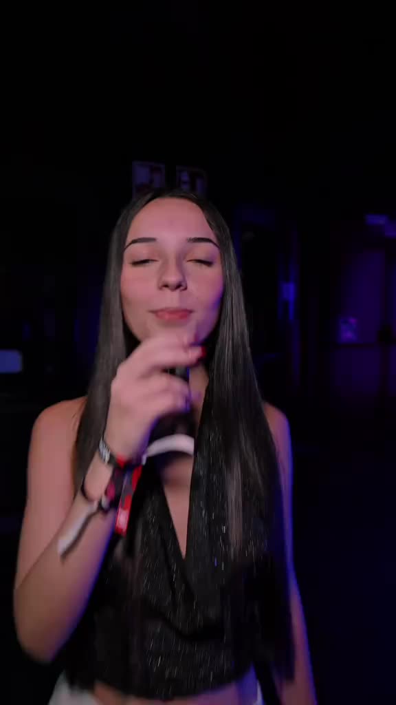 @Ella Santos