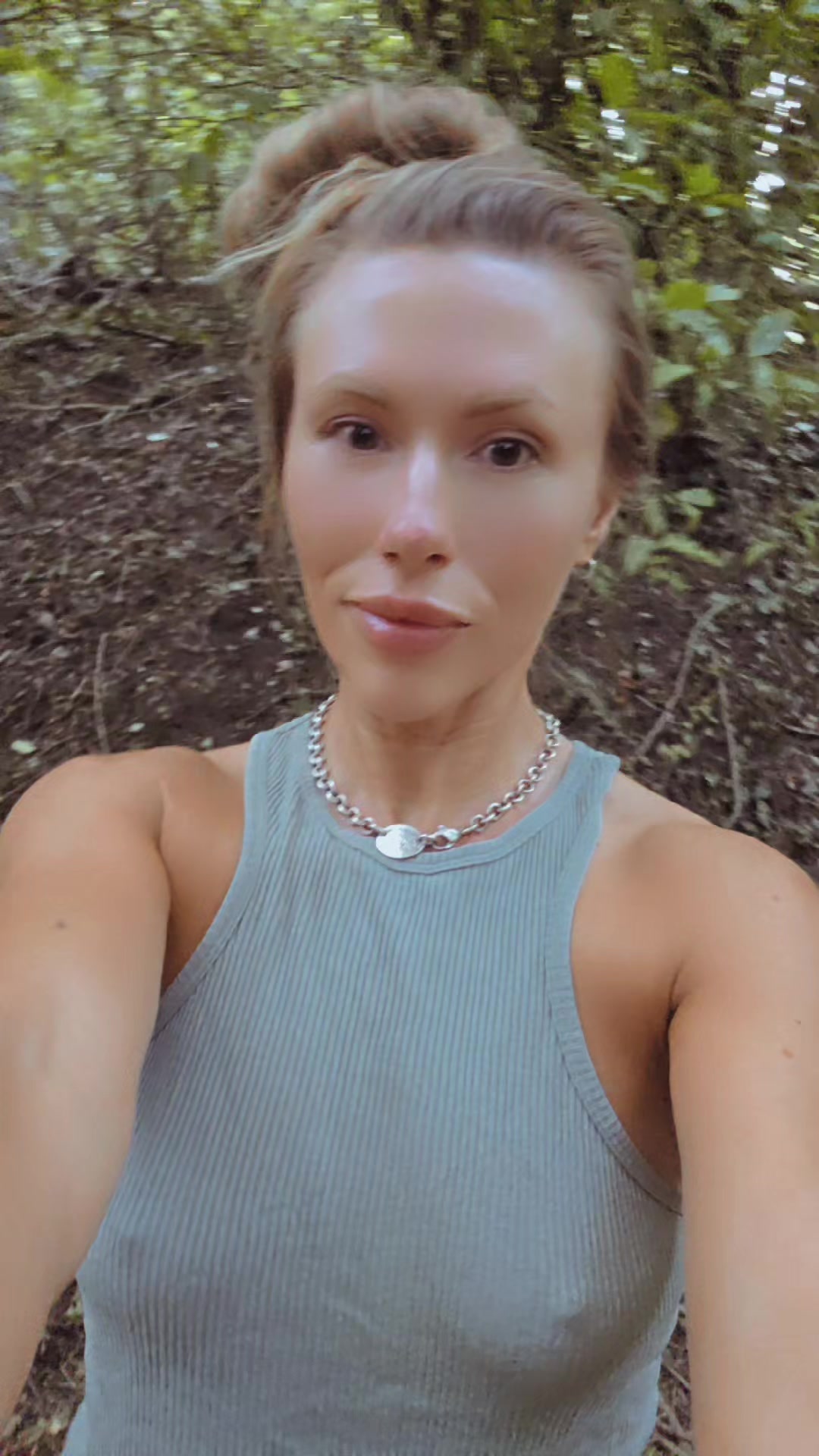@themichellemoist