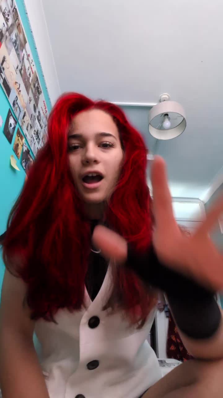 @Bailie(Mia's version)🖤❤️