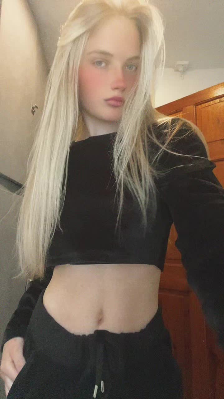 @Maisie Holland