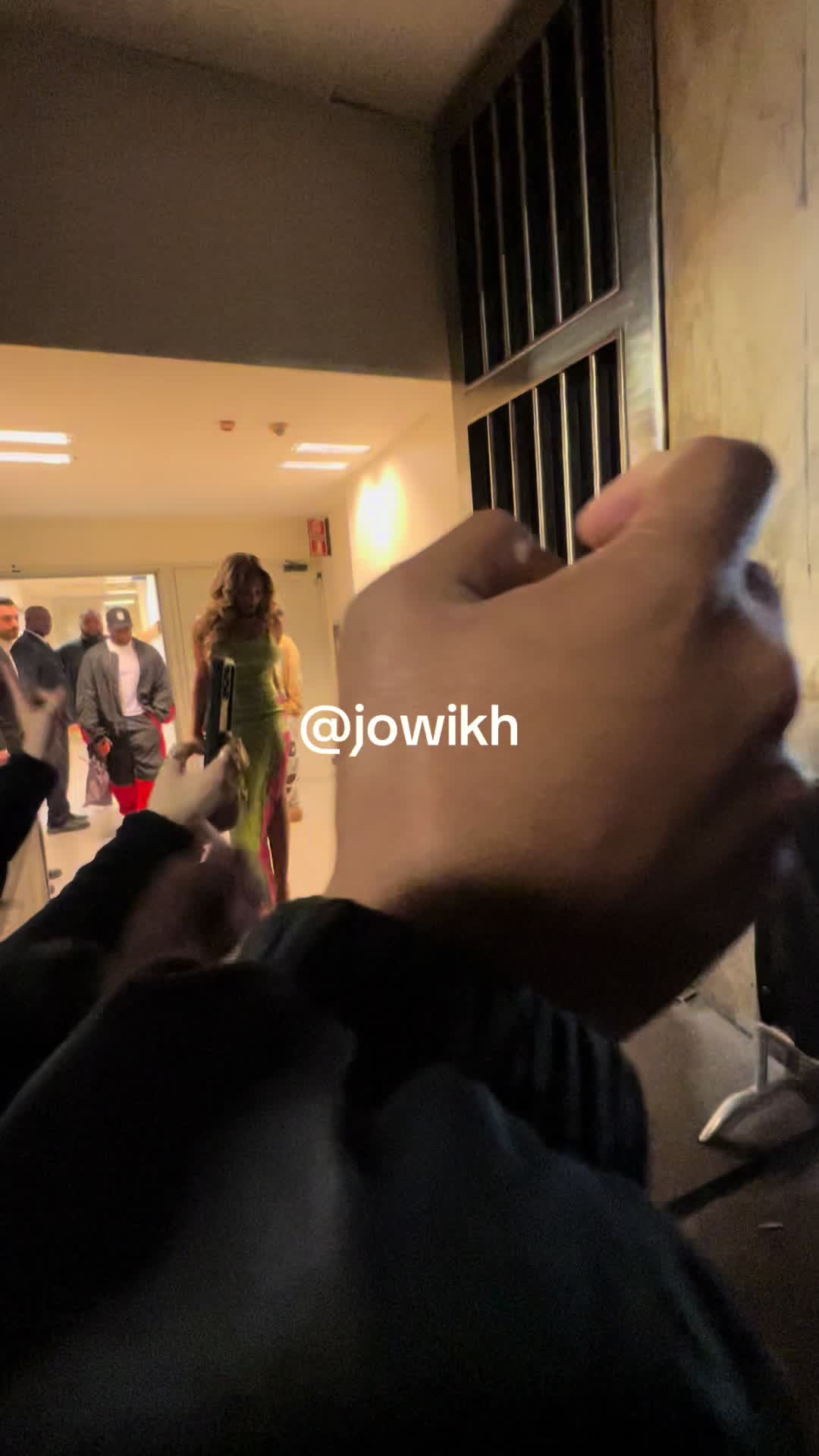 @Jowi Kh