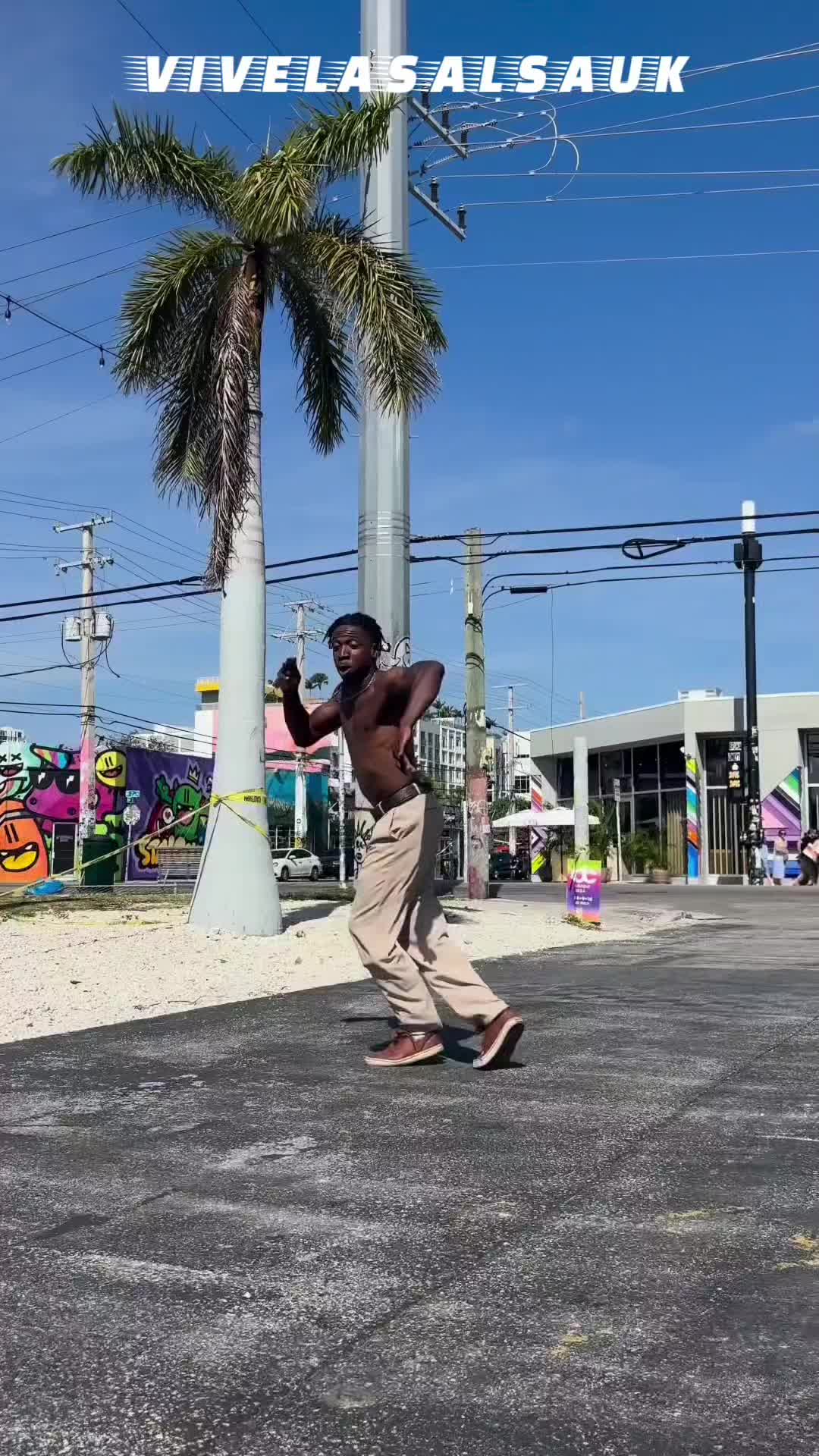 @vivelasalsauk