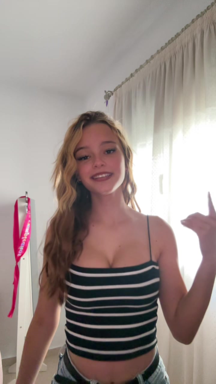 @𝒞ℯ𝓁𝒾𝒶