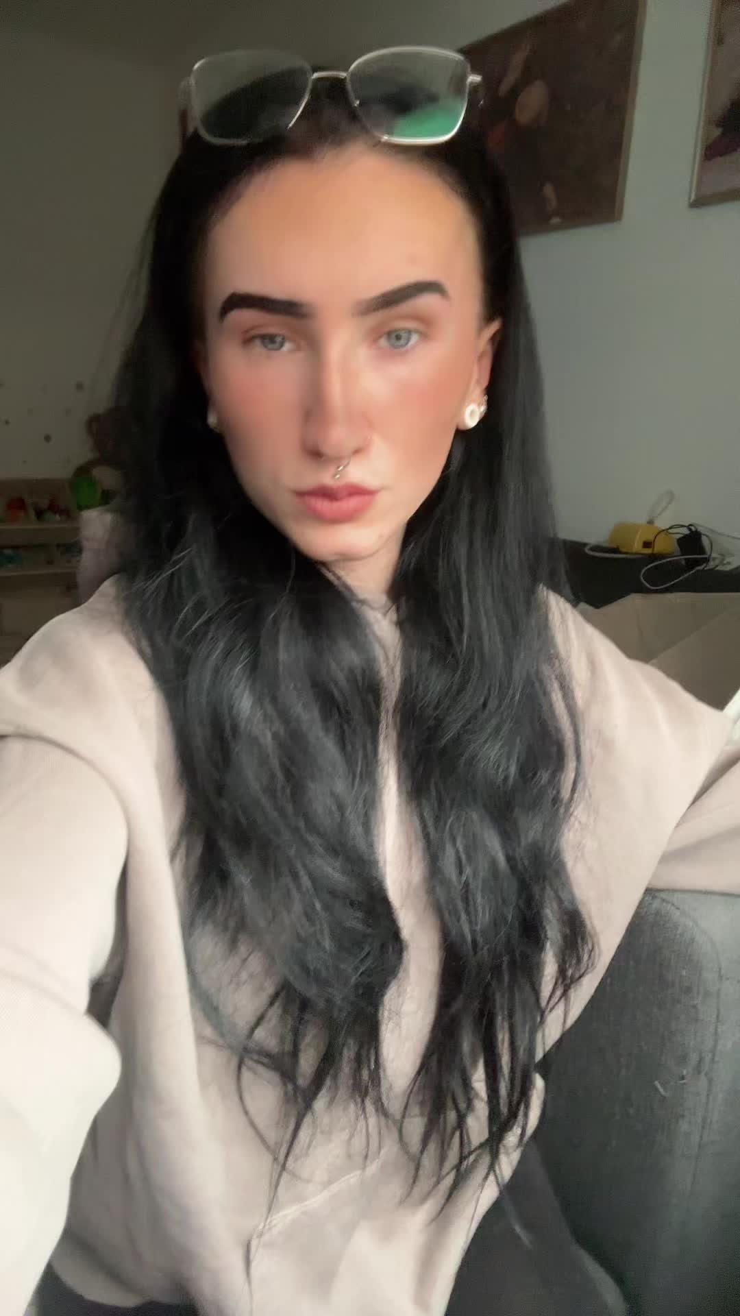 @nessa.shtz