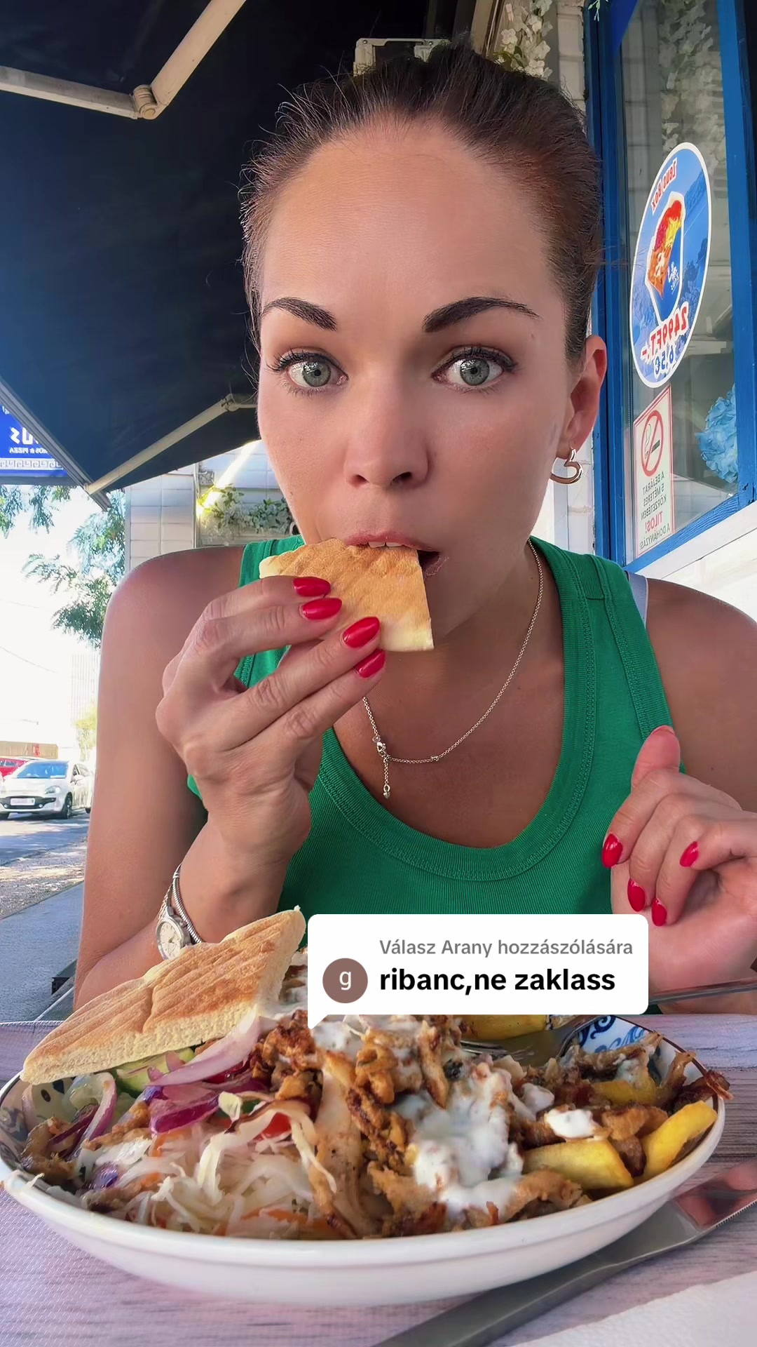 @S&aacute;ra Pongr&aacute;cz