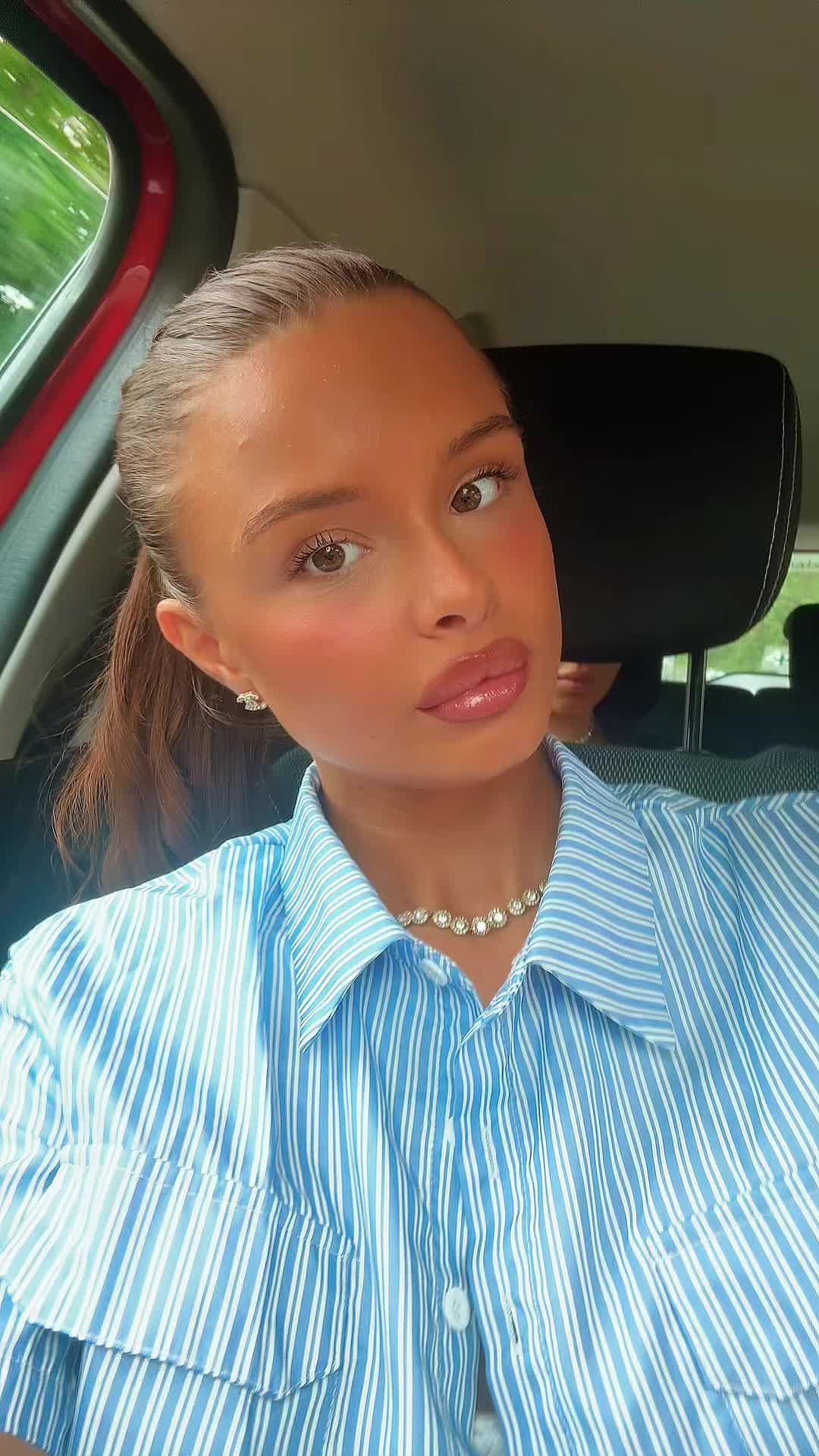 @ameliakennedy ๐ฆข๐ฅฅ