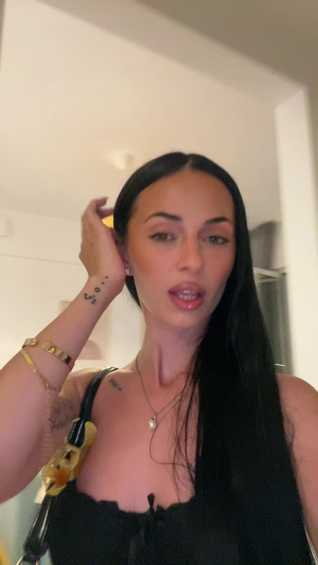 @_darinabo__