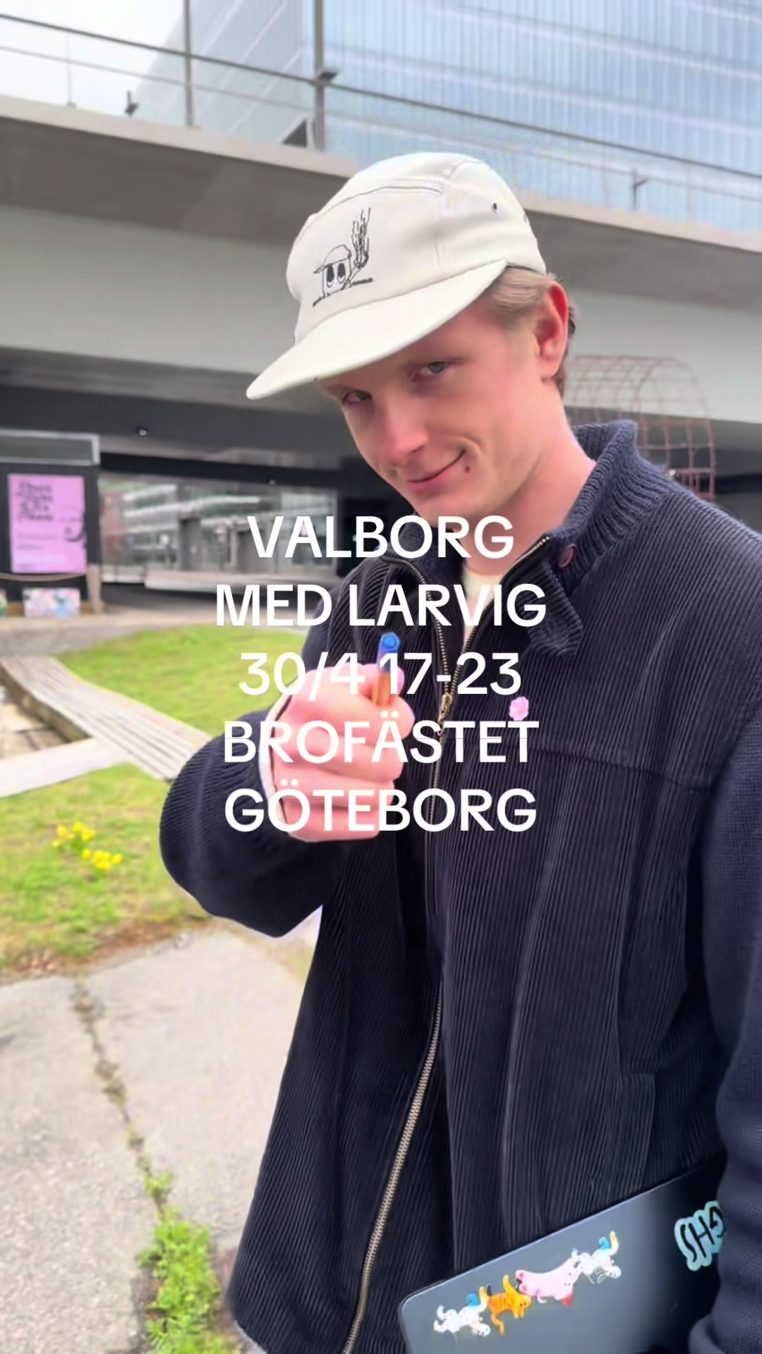 @Larvig