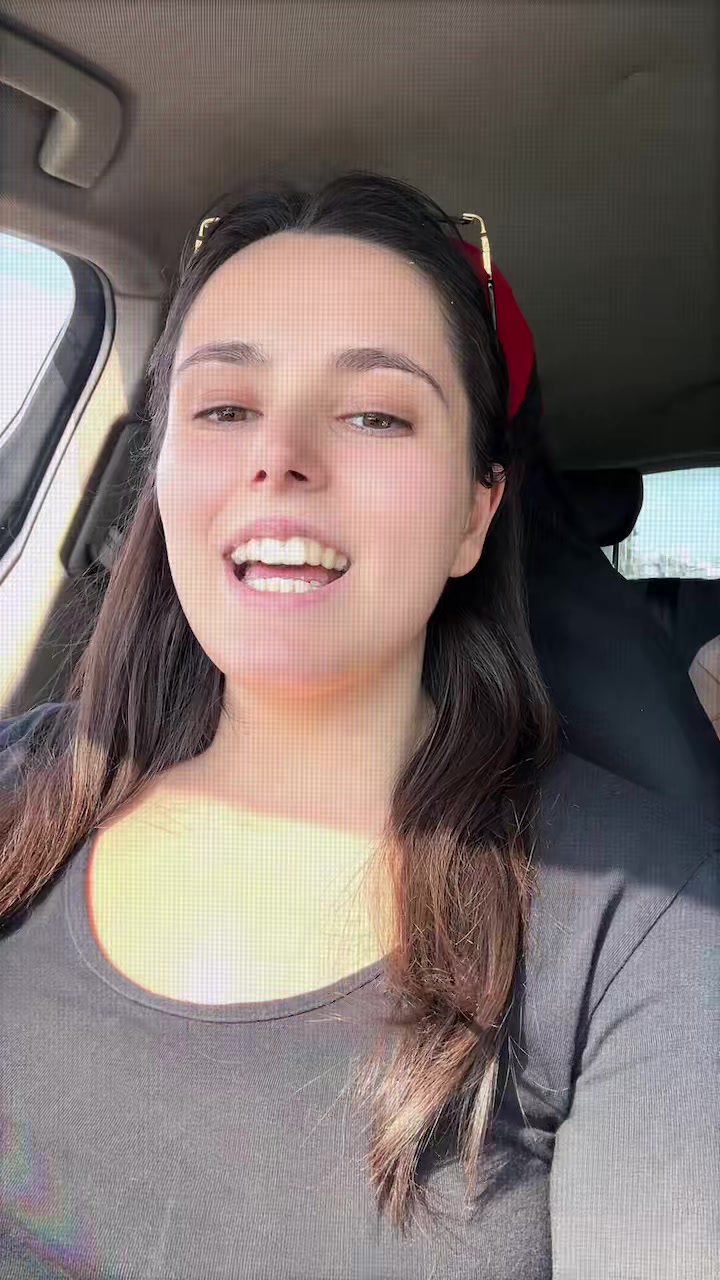 @yleniamounjaro