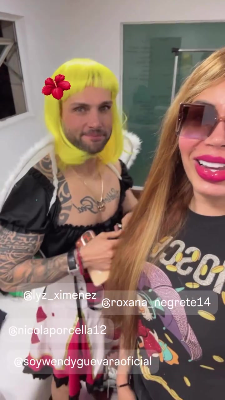 @VANESSA LABIOS 4K