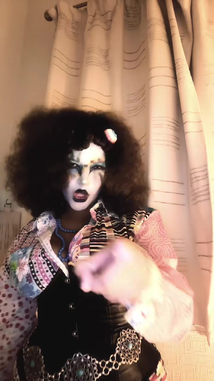 @•🦇𓋹ꩇׁׅ݊ꫀׁׅܻᧁׁɑׁׅ֮ꪀׁׅ𓋹🦇•