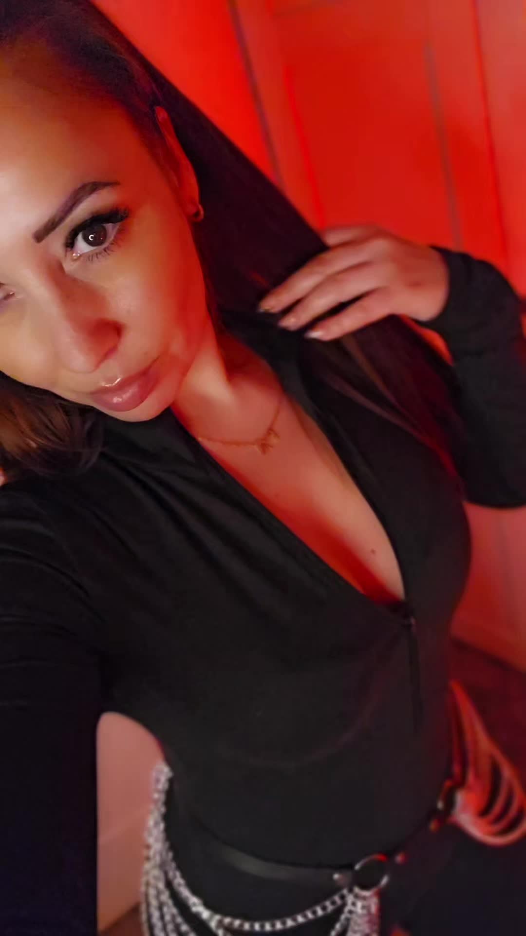 @LeeTizia