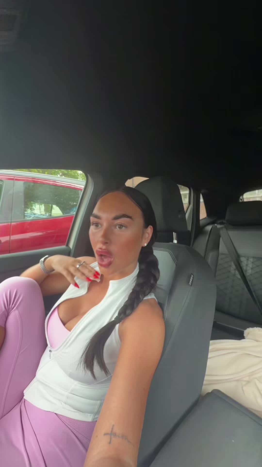 @BrookeJaneGreen