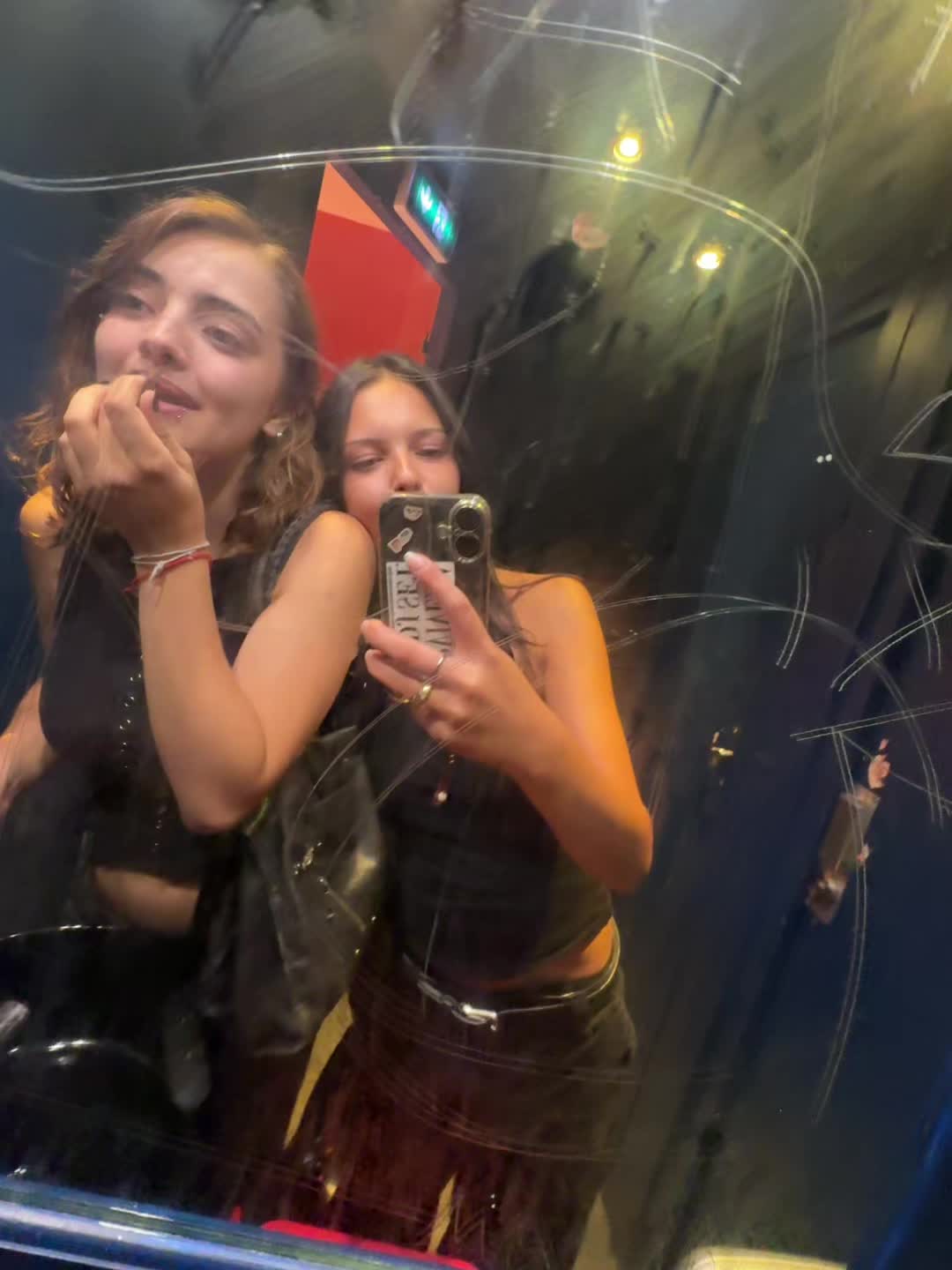 @angwylibra