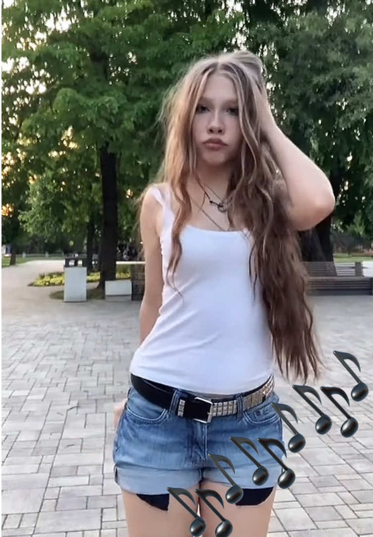 @kasHIINAA😵💫