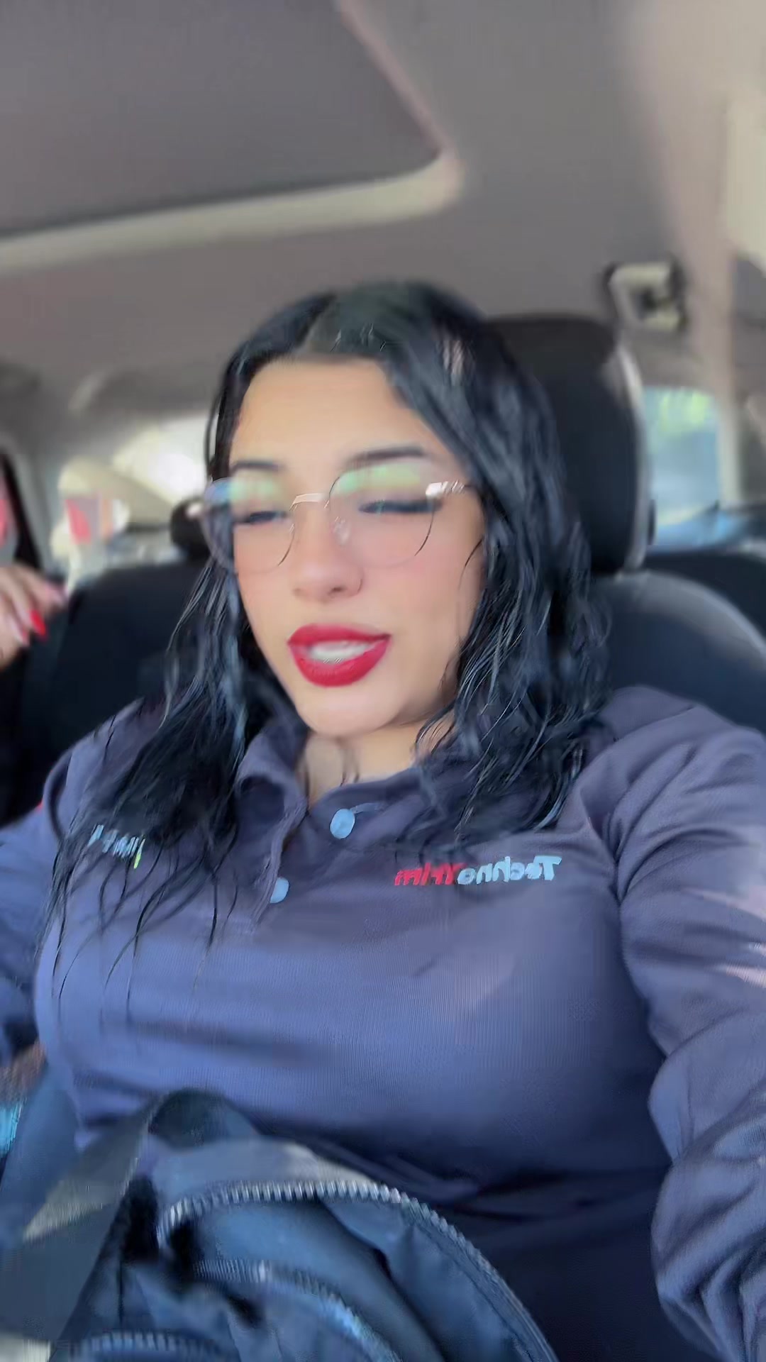 @JENN 💋