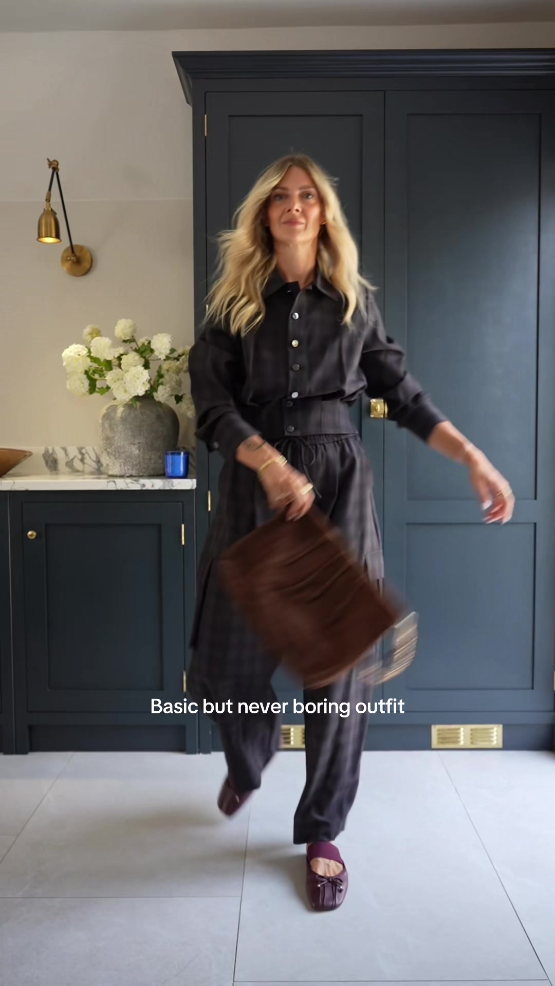 @Cara - Outfit Inspo Over 40