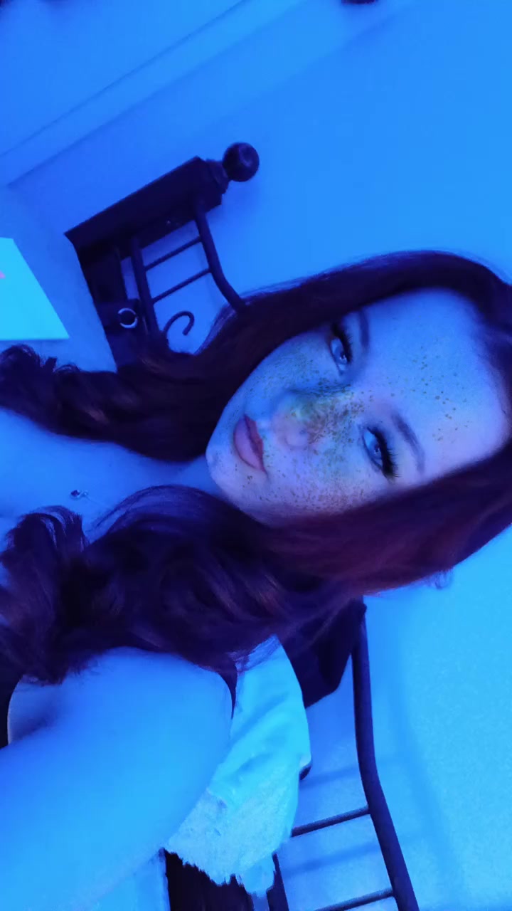 @𝐶𝑟𝑦𝑠𝑡𝑎𝑙🥀🖤