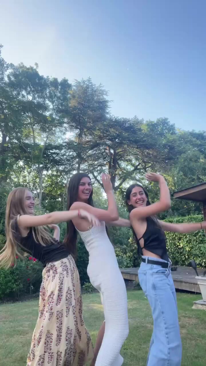 @Paulita