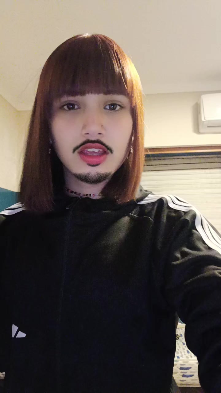@....