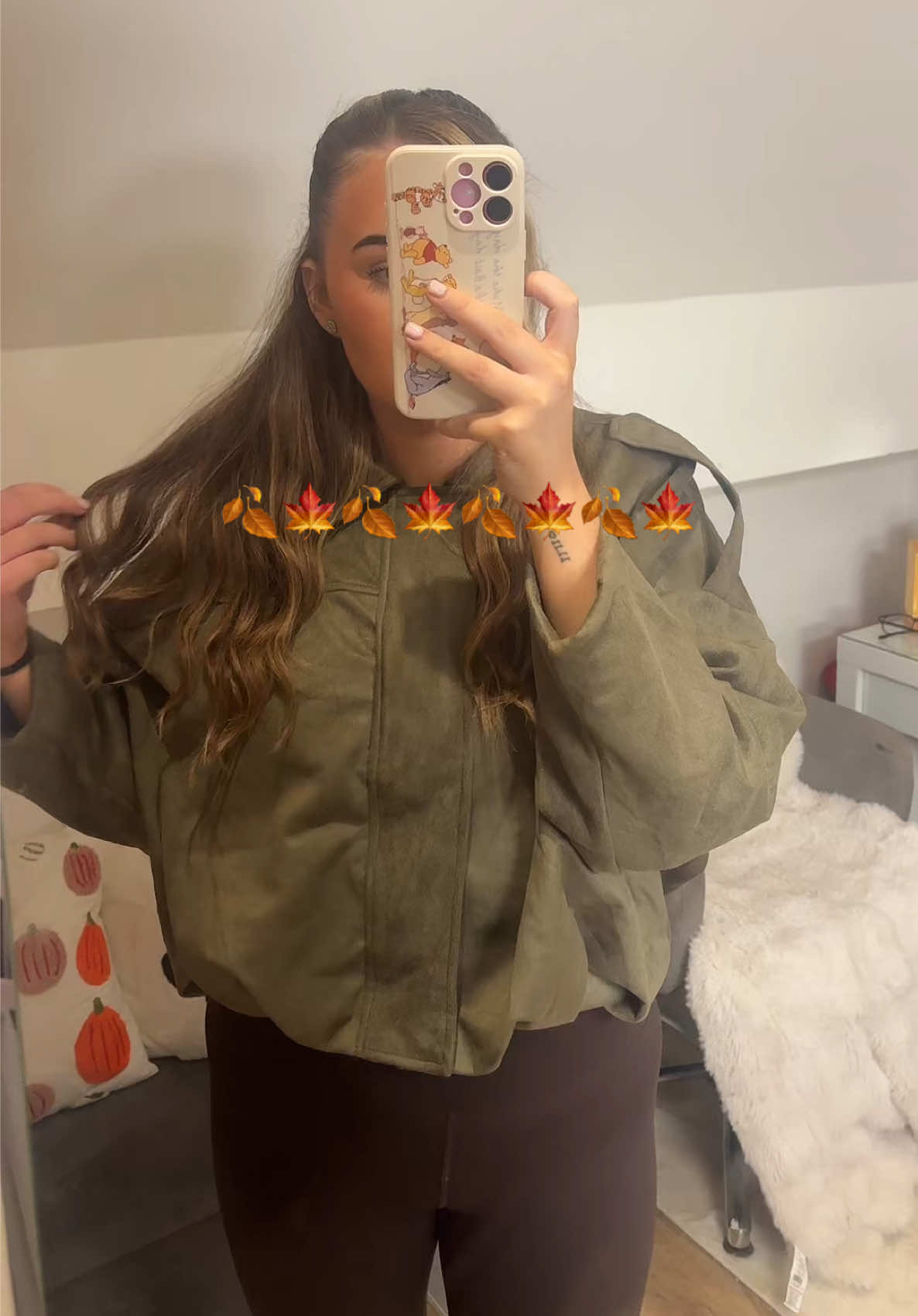 @leahellax