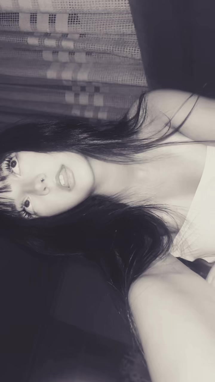 @🐚