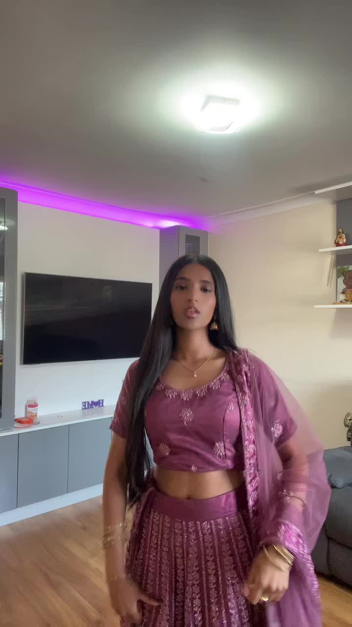 @Neha ❀