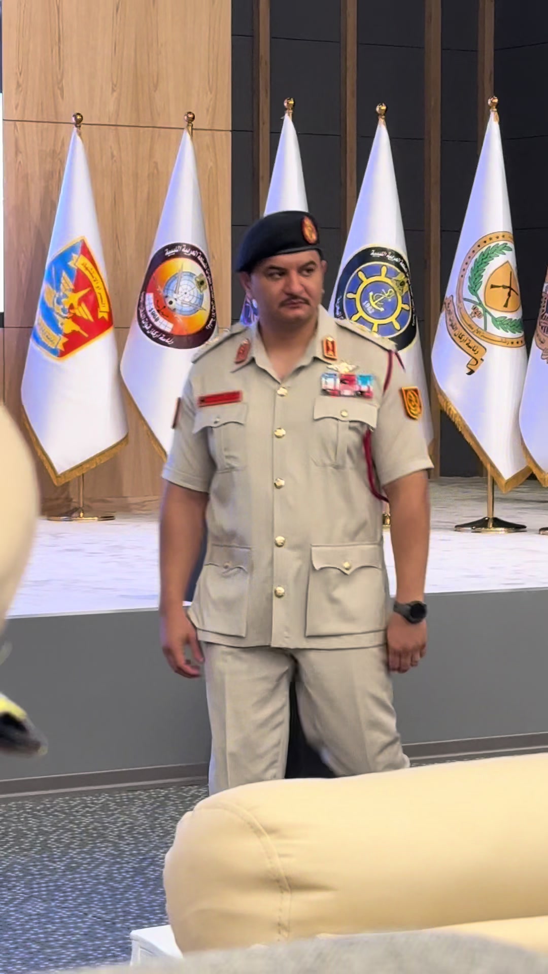 @01 صقر القيادة