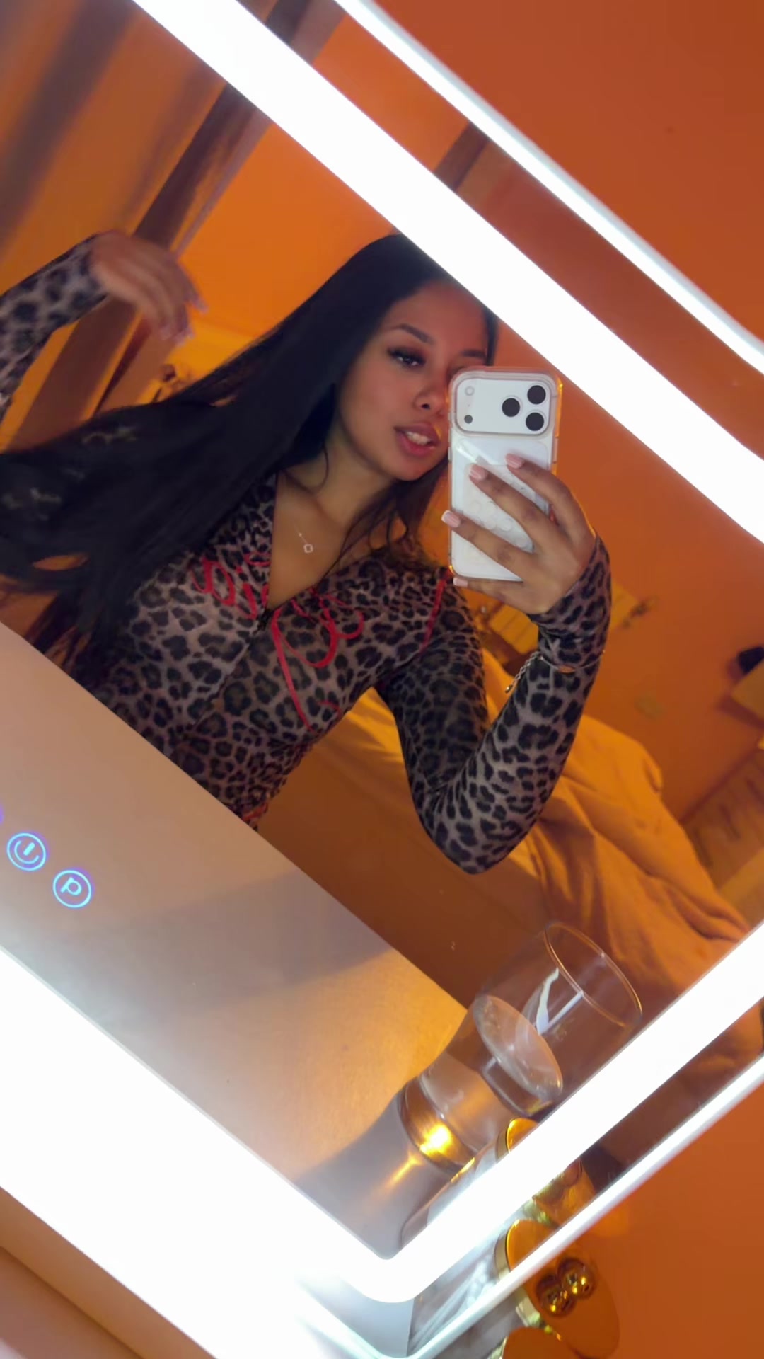 @anna