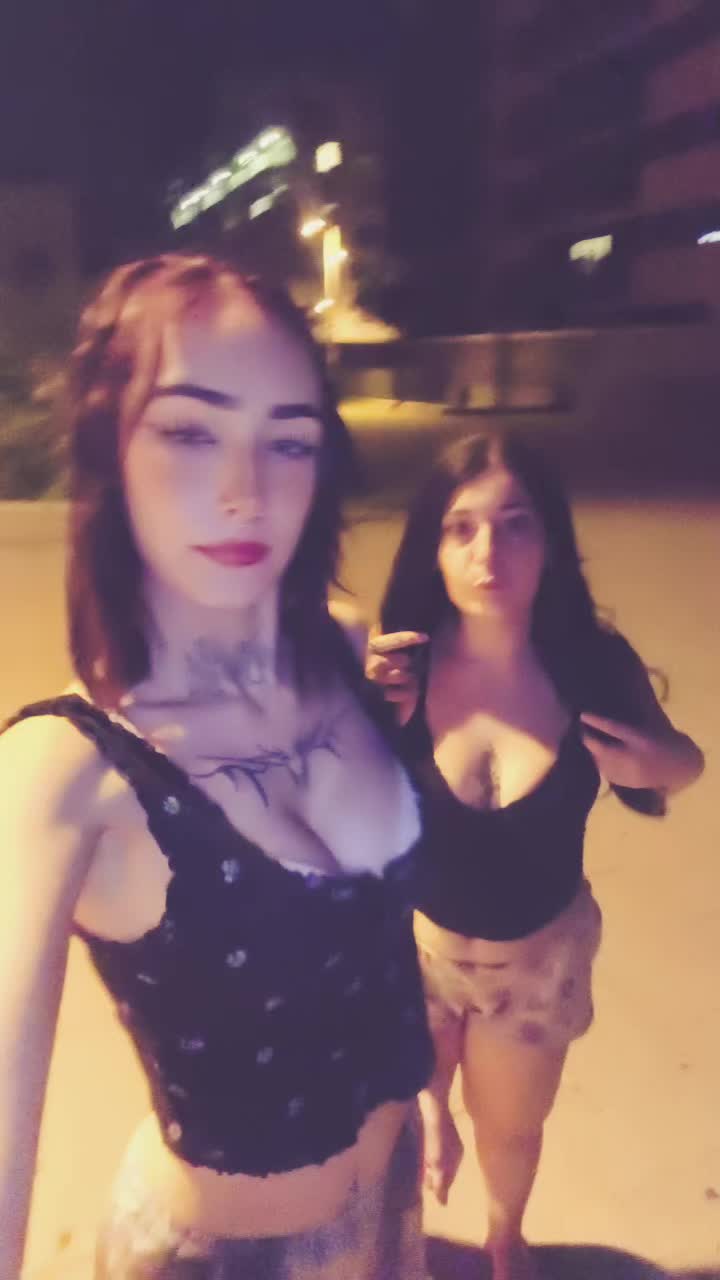@Melisa Lopez🇷🇴