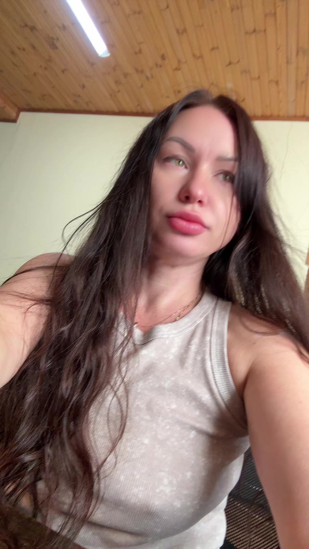 @ponka_2323