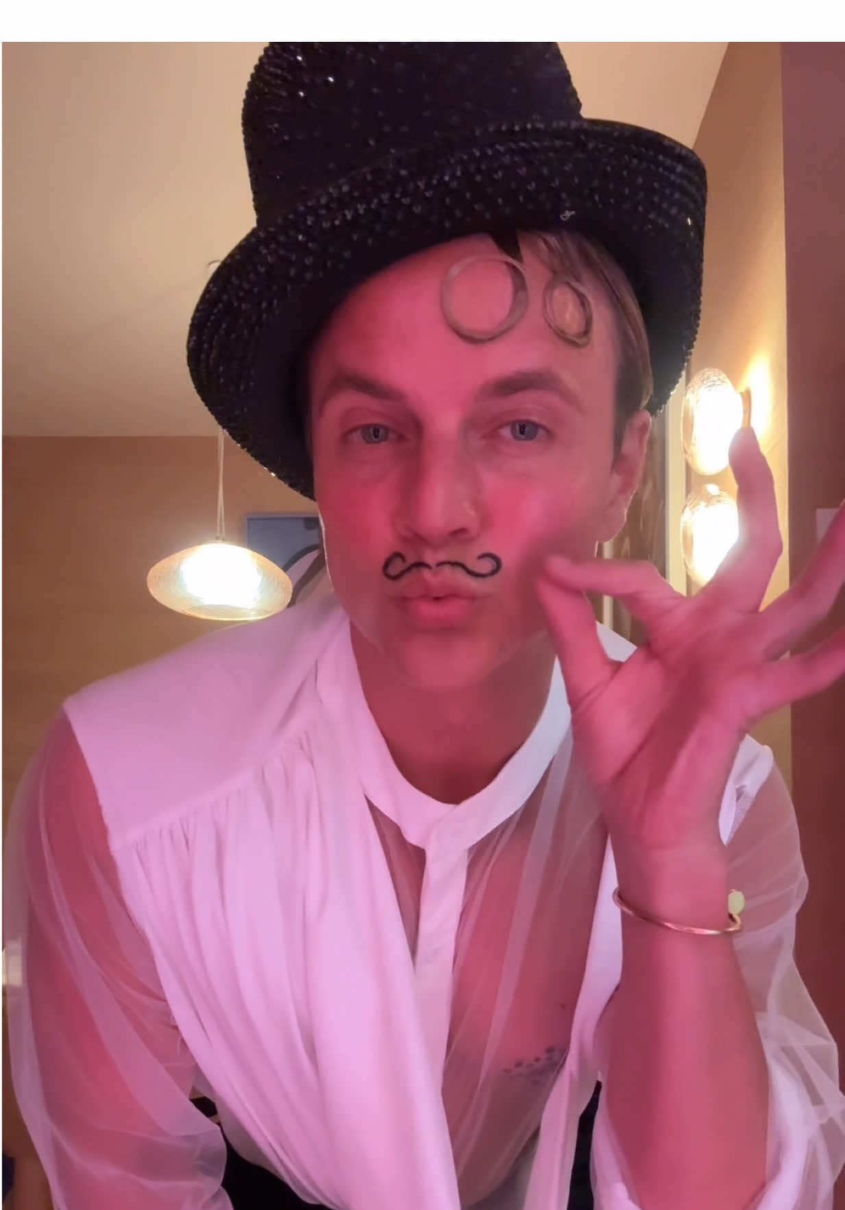 @Courtney Act