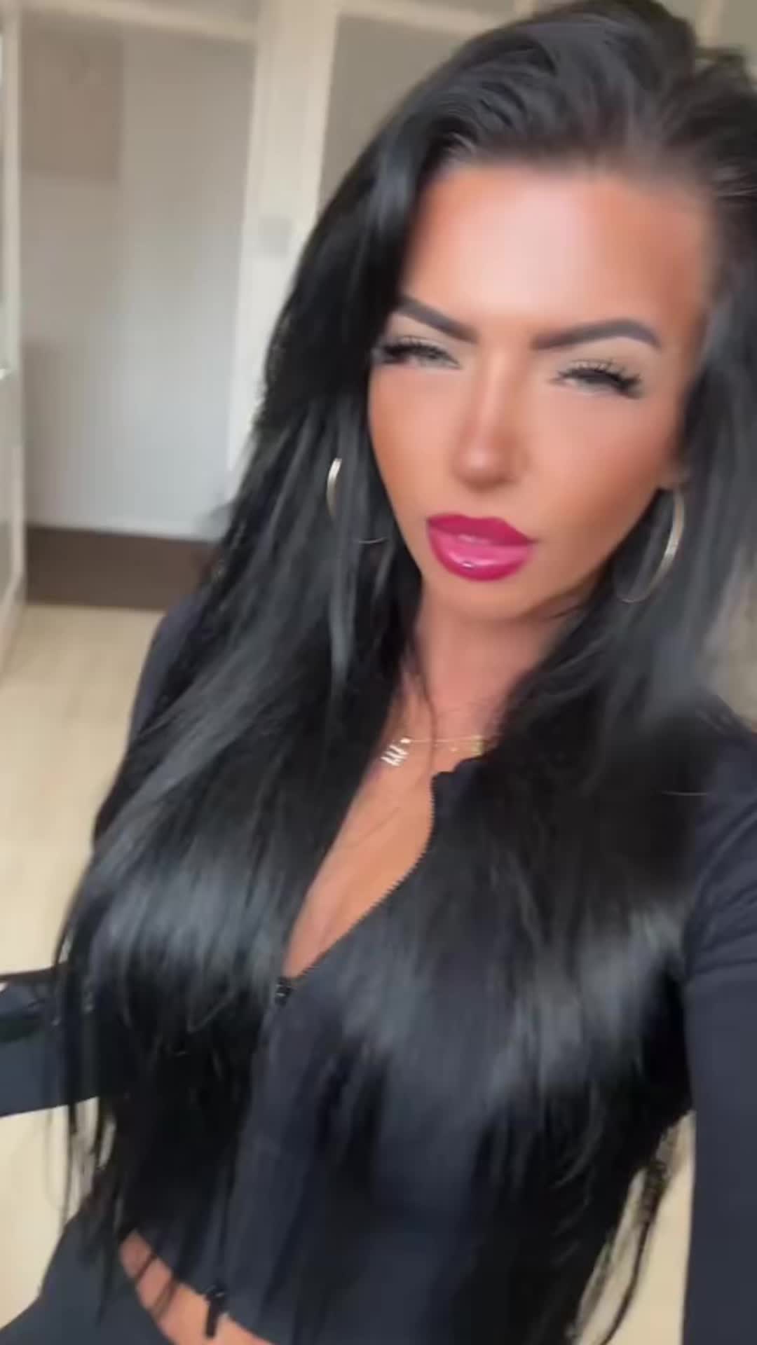 @𝓔 𝓫 𝓸 𝓷 𝔂 🍒