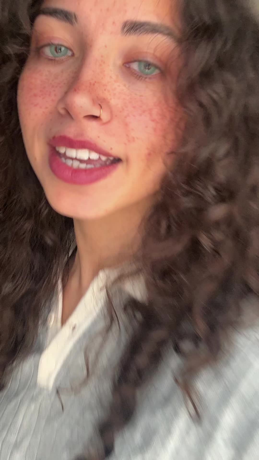 @Holmes_Sara