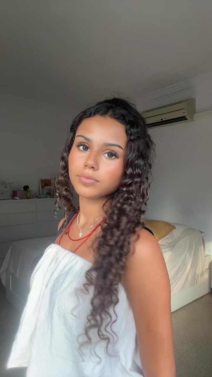 @lucia baeza
