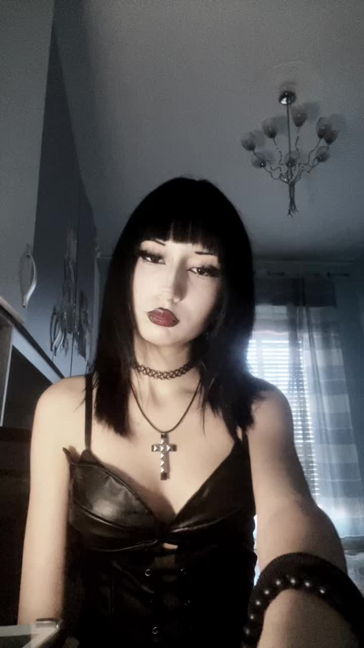 @𝒜𝓁𝒾𝒸ℯ𒉭