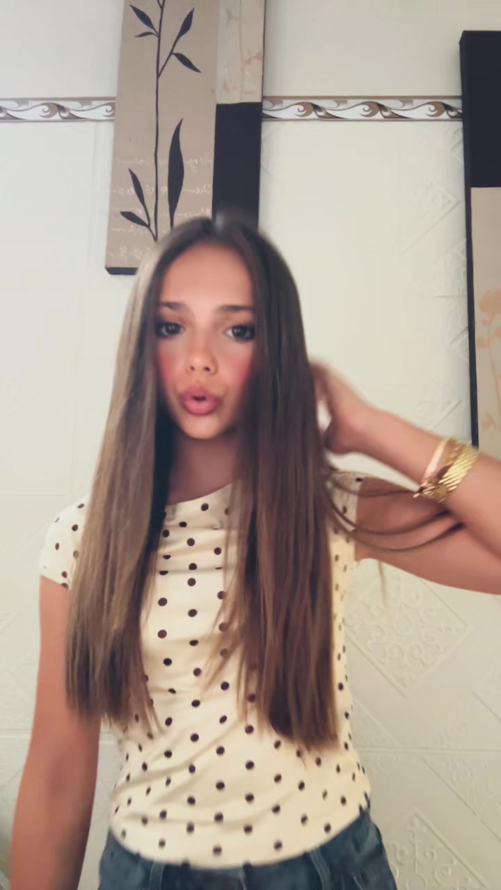 @annoyingannabelle12