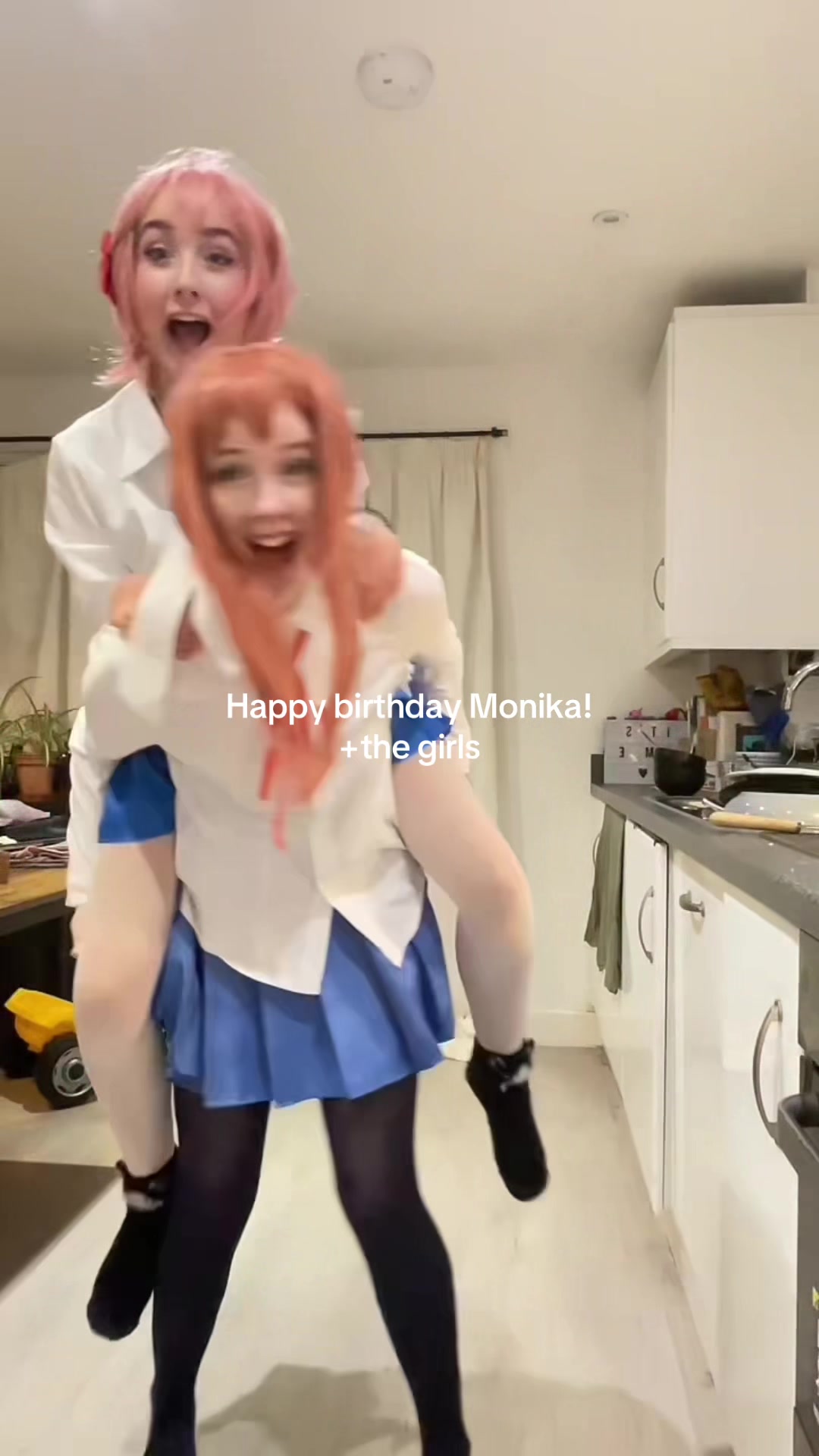 @TriangleCosplays