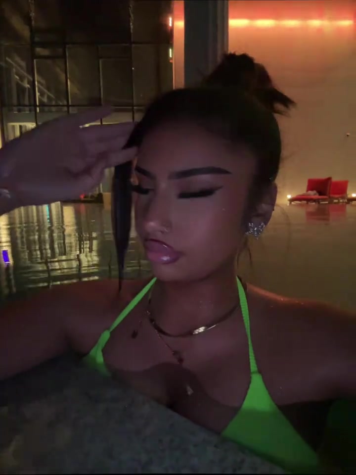 @Narjiss
