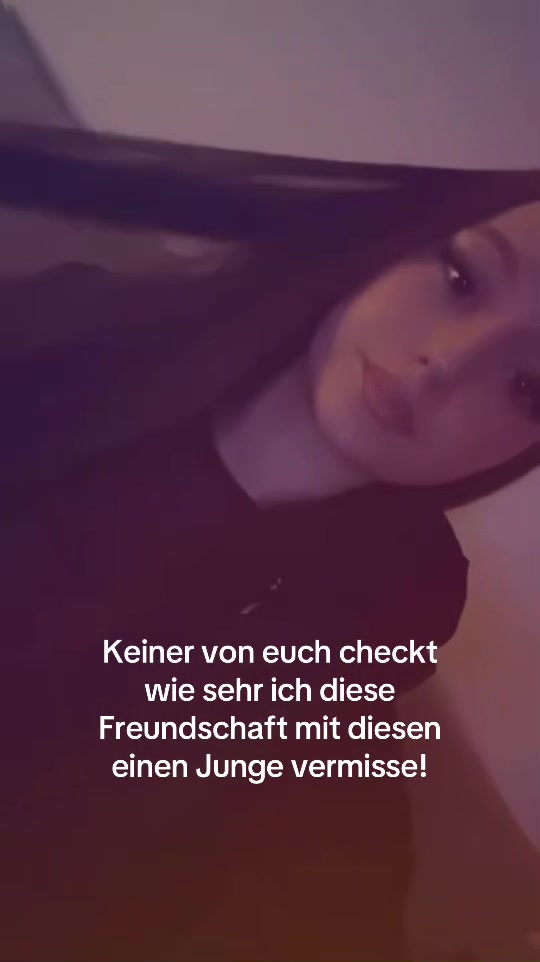 @🫐